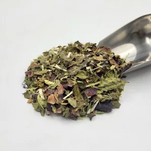 Tisane bio Mater-Veinotonic du Docteur Sammut pour jambes lourdes de la femme enceinte avec pelle à thé.